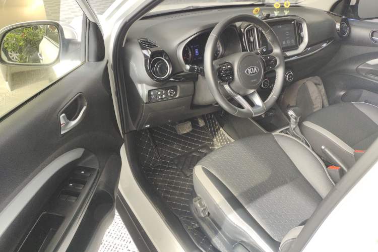 Used Kia kx1 Stonic 2019 1.4L Automatic Sport Edition China VI