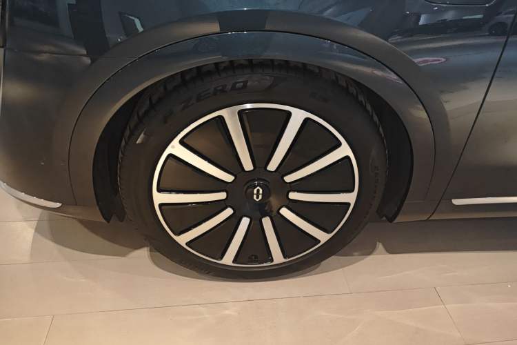 Used Hima AITO M9 2024 Range-Extended Ultra Version 42 kWh 6-Seater Model