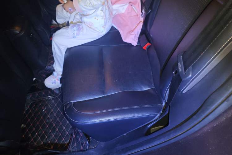 Used Ford Escort 2015 1.5L Automatic Fashion Model