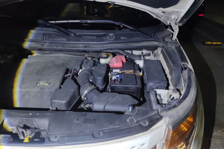 Used Ford Explorer 2013 3.5L Deluxe Model
