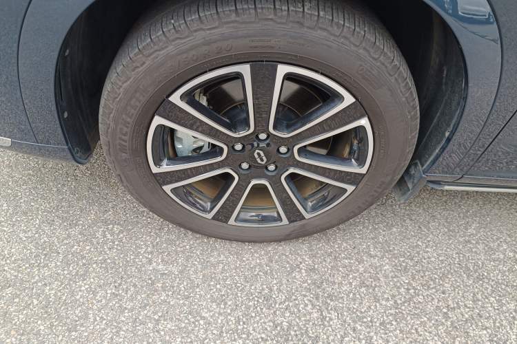 Used Hima AITO M7 2024 1.5T Intelligent Driving 4WD Ultra Version 6 Seats