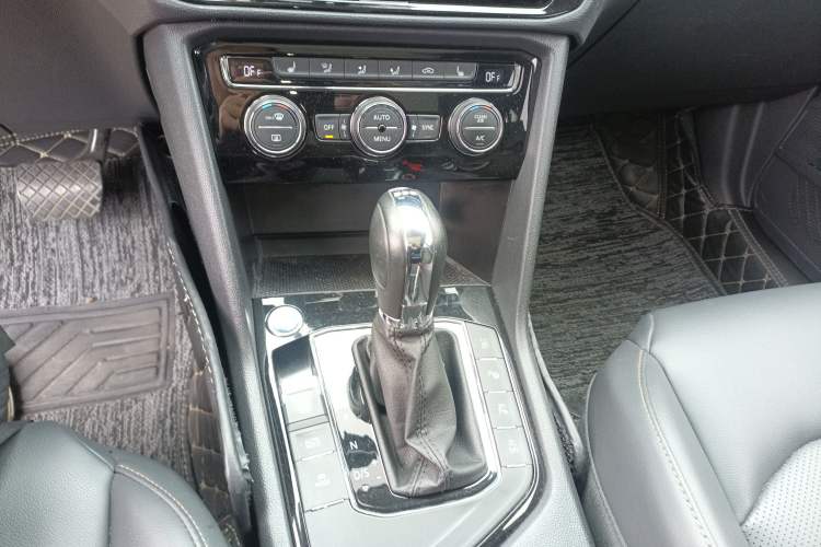 Used Volkswagen Tharu 2019 280TSI Two-Wheel Drive Flagship Version China VI Standard
