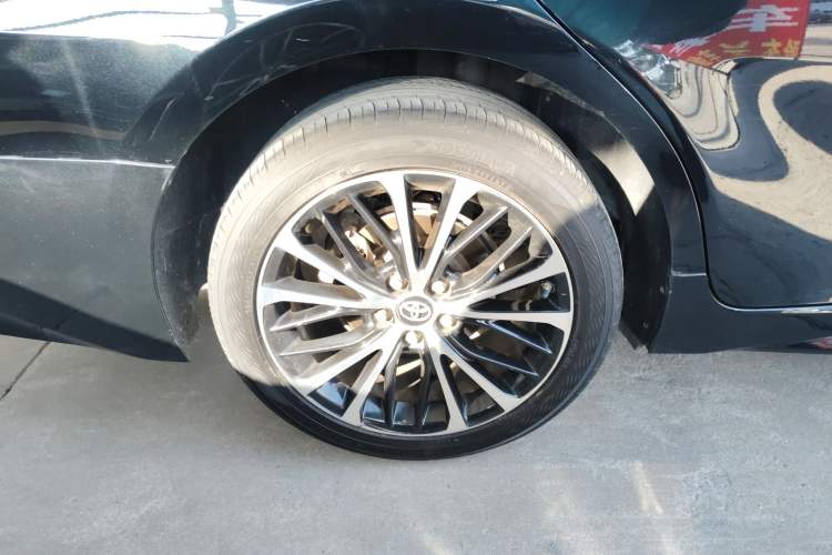 Used Toyota Camry 2019 Dual-Engine 2.5HS FENGSHANG Edition China VI Standard