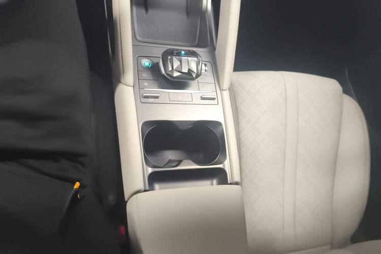 Used BYD Yuan UP 2024 401 km Active Version
