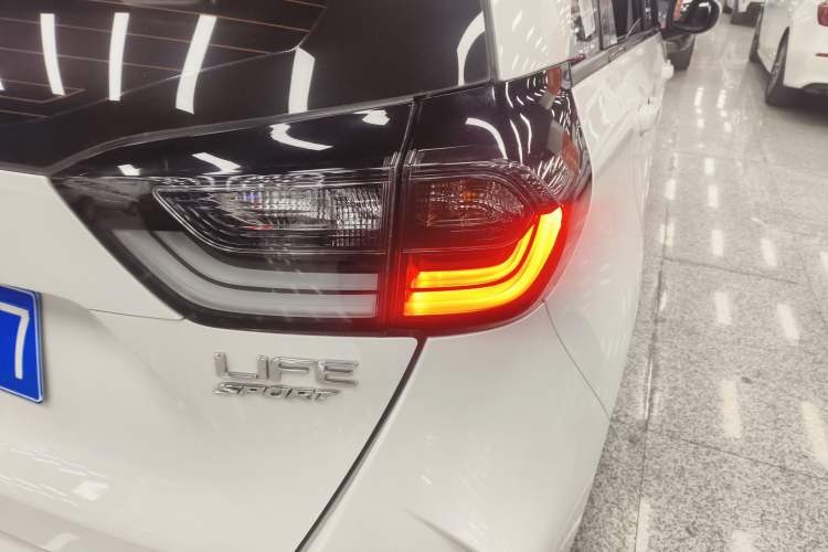 Used Honda LIFE 2021 1.5L CVT SPO-SS Dynamic Edition
