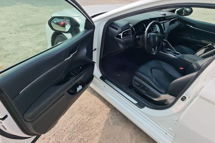 Used Toyota Camry 2018 2.0G Luxury Edition