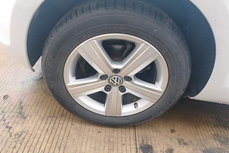 Used Volkswagen Golf 2016 230TSI Automatic Comfort Version
