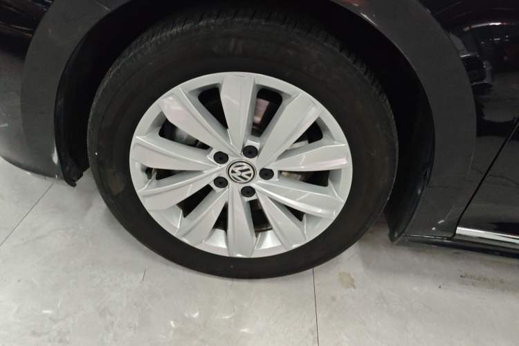 Used Volkswagen Passat 2020 330TSI Elite Edition China VI
