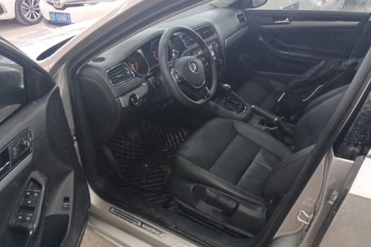 Used Volkswagen Sagitar 2018 1.6L Automatic Comfort Model
