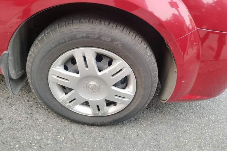 Used Buick Excelle 2013 1.5L Manual Classic Model
