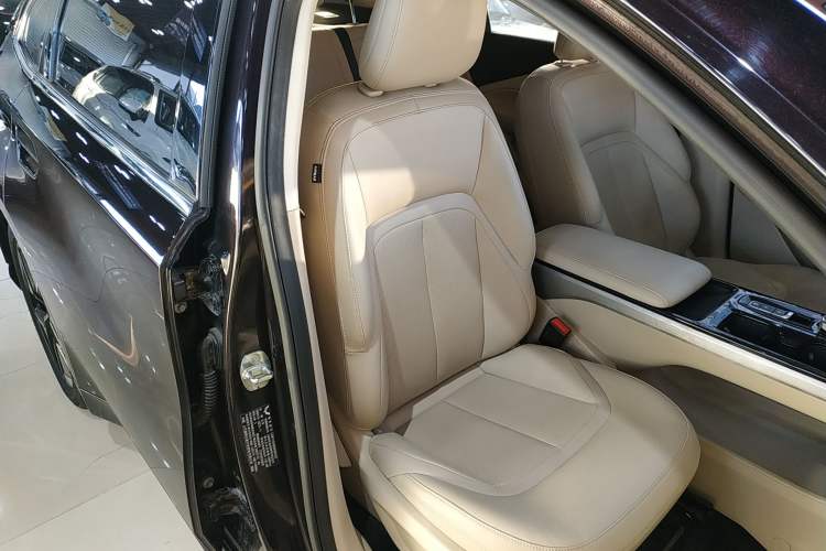 Used Wuling Xingguang 2023 150 Advanced Edition
