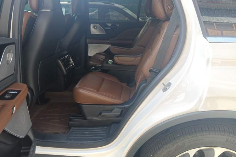 Used Lincoln Aviator 2021 3.0T V6 All-Wheel-Drive Executive Edition
