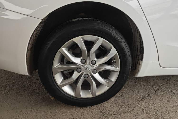 Used Geely Auto Emgrand GL 2017 1.8L DCT Elite Model
