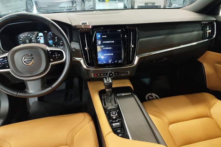 Used Volvo V90 2019 Cross Country T5 AWD Smart Range Version China V Standard