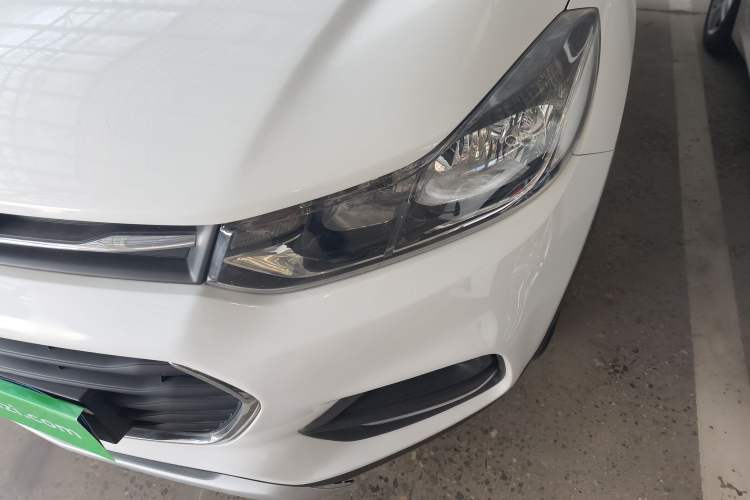 Used Chevrolet Trax 2018 330T Automatic Two-Wheel Drive Elite Model
