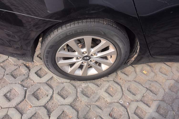 Used Hyundai Mistra 2014 1.8L Manual Comfort GL Model
