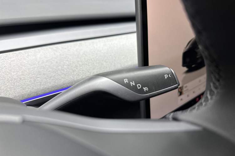 Used Tesla Model Y 2024 Rear-Wheel-Drive Version
