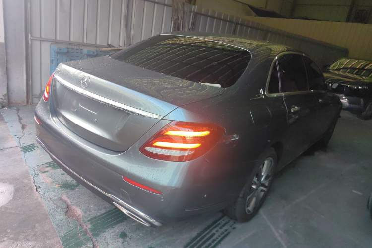 Used Mercedes-Benz E-Class 2016 E 300 L Stylish Model
