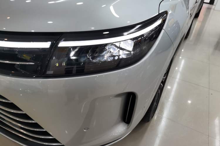 Used Hima AITO M7 2024 1.5T Rear-Drive Plus Version 5 Seats