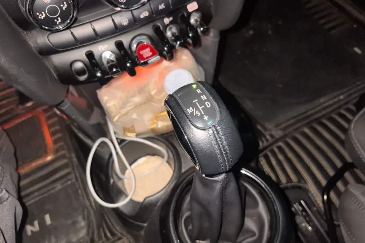 Used  MINI 2016 1.5T COOPER Five-Door Edition
