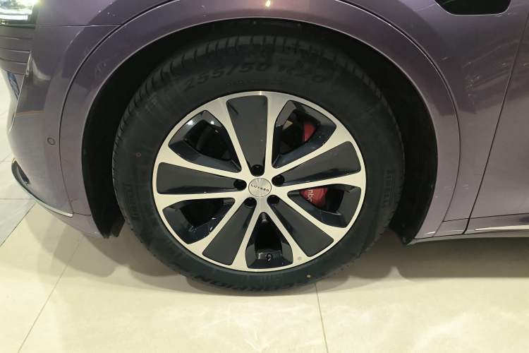 Used Hima Luxeed R7 2024 All-Electric 736 km Ultra