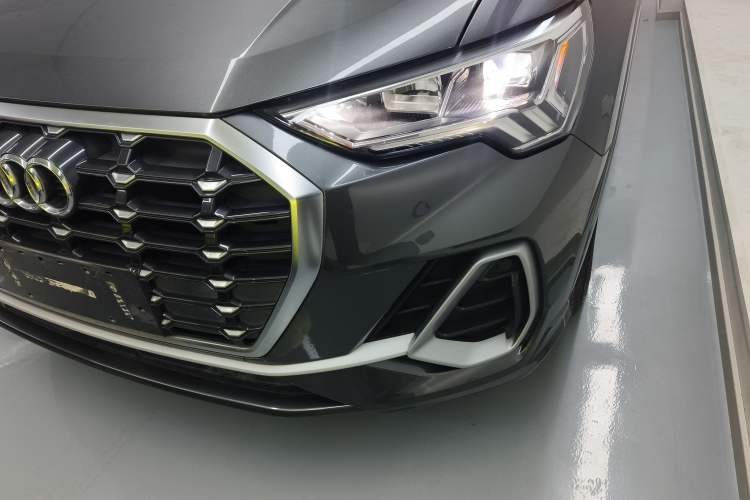 Used Audi Q3 2019 35 TFSI Advanced Dynamic Edition
