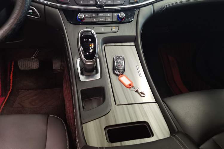 Used Buick LaCrosse 2022 652T Luxury Version
