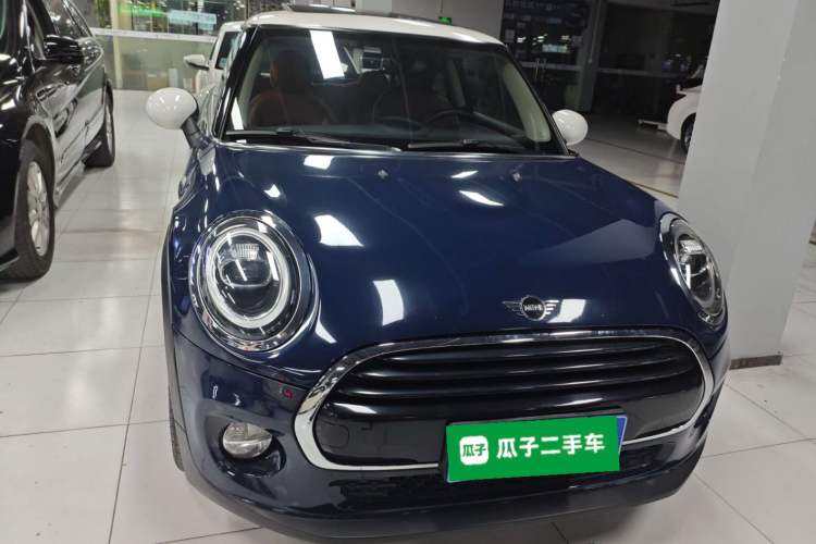 Used  MINI 2018 1.5T COOPER Artist
