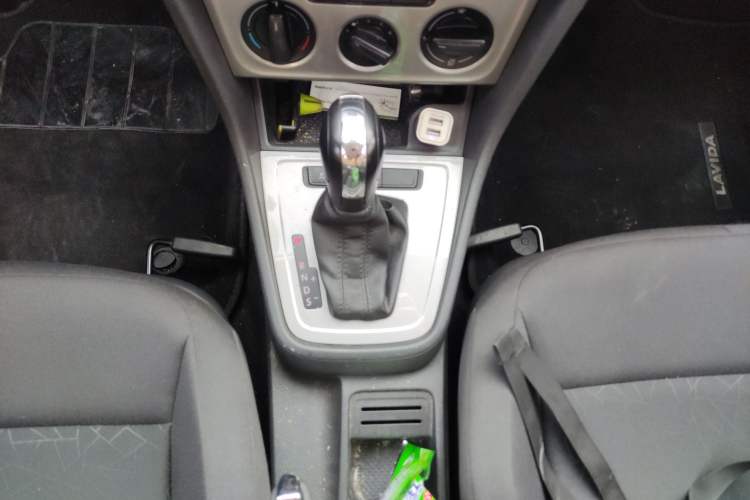 Used Volkswagen Lavida 2017 1.6L Automatic Comfort Edition