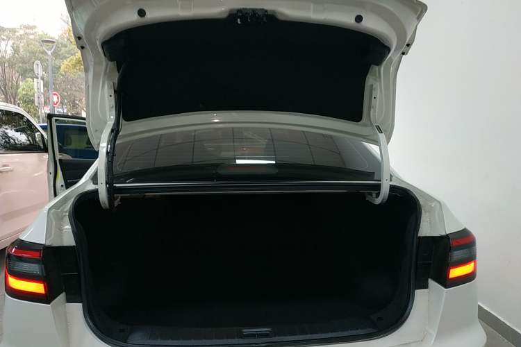 Used Venucia Venucia D60EV 2023 PLUS Comfort Edition SI Model