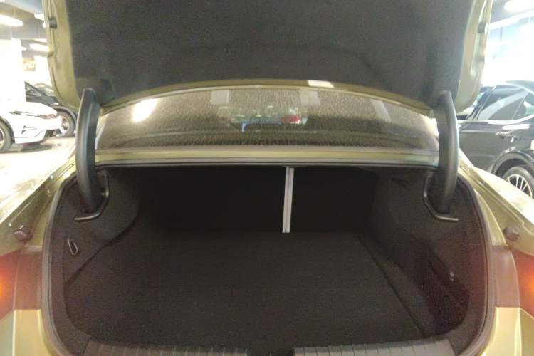 Used Xiaomi Auto SU7 2024 Four-Wheel Drive Ultra-Long Range Advanced Intelligent Driving Max Edition