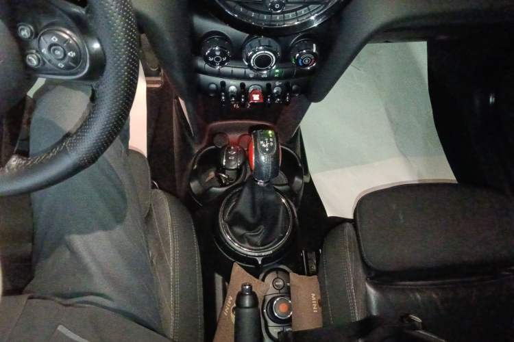 Used  MINI 2016 1.5T COOPER
