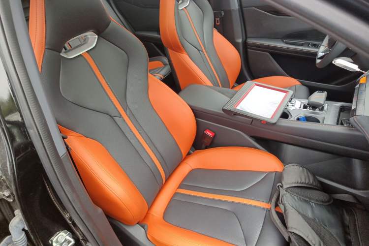 Used Changan UNI-V 2024 1.5T Prestige Sport Edition
