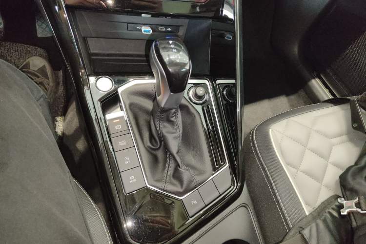 Used Volkswagen Tayron 2024 330TSI Two-Wheel Drive Luxury Plus Advanced Version
