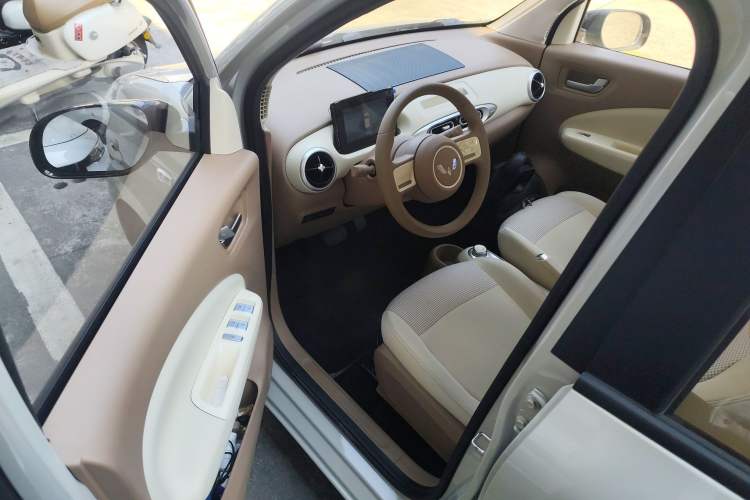 Used Wuling Hongguang MINIEV 2025 Four-Door Version Advanced Edition
