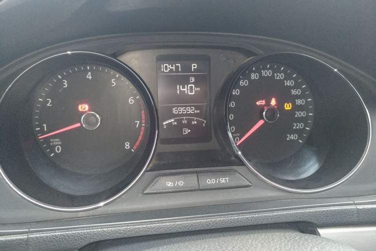 Used Volkswagen Lavida 2015 230TSI DSG Comfort Edition
