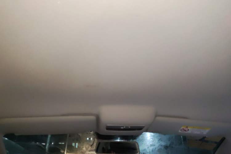 Used Volkswagen Polo 2016 1.4L Manual Fashion Model