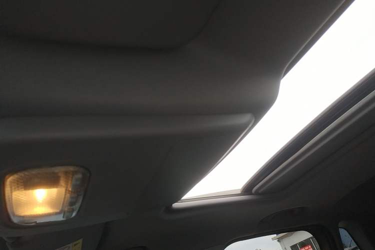 Used Peugeot 3008 2015 1.6THP Automatic Trend Edition
