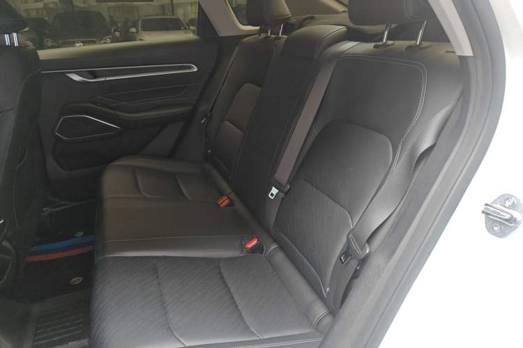 Used Geely Auto Emgrand 2022 4th Generation 1.5L CVT Luxury Model
