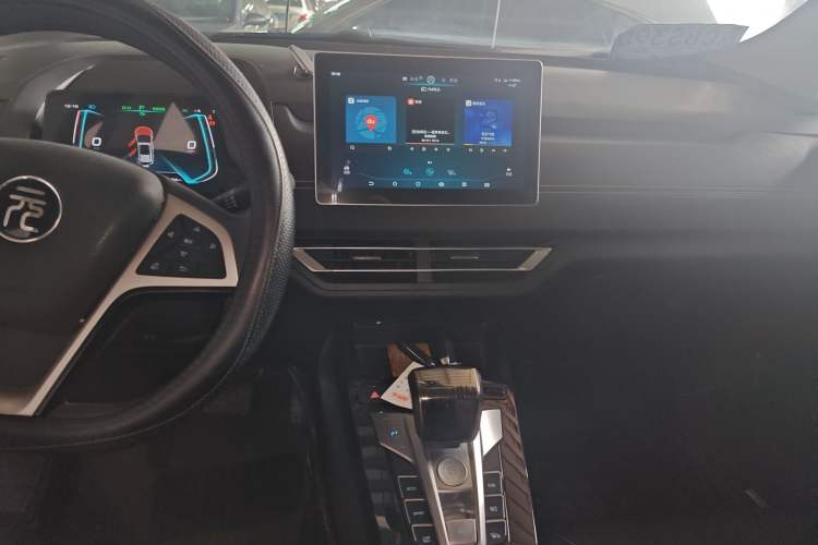 Used BYD Yuan New Energy 2019 EV535 Smart Connect Trendsetting Model