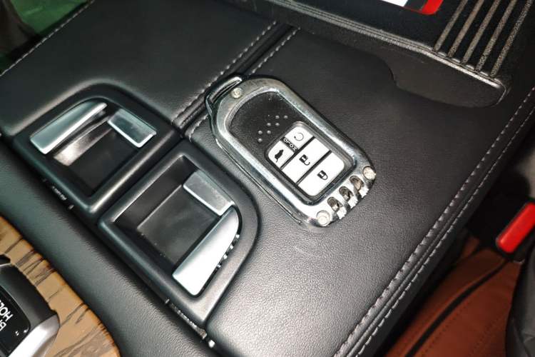 Used Honda UR-V 2017 370TURBO Four-Wheel Drive Prestige Edition China V
