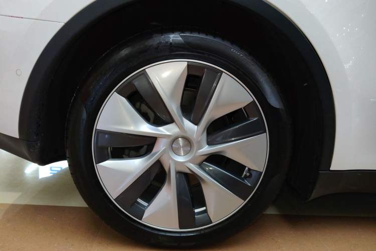 Used Tesla Model Y 2022 Rear-Wheel-Drive Version