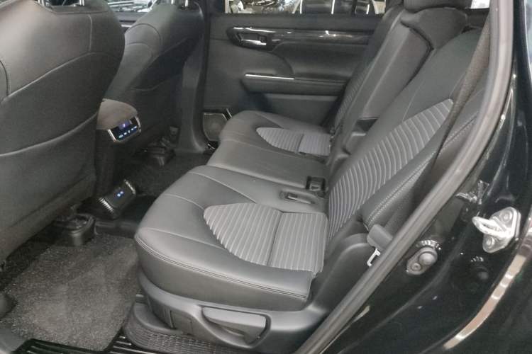 Used Toyota Crown Land Cruiser 2021 2.5L HEV Four-Wheel Drive Premium Edition
