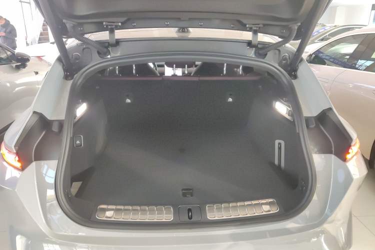 Used Nio ET5T 2024 75kWh Touring
