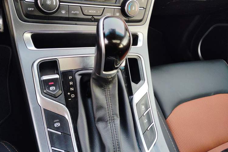 Used Geely Auto Vision S1 2018 1.5L CVT FENGXING Model
