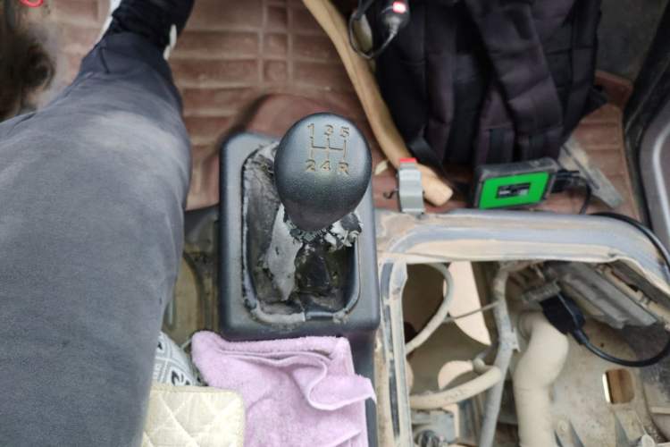 Used Wuling Zhiguang 2015 1.2L Practical LS-I Model