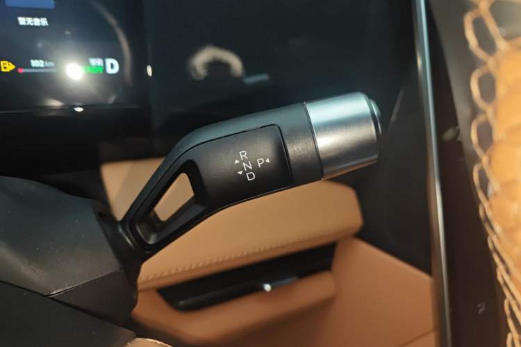 Used  L7 2025 EM-i 115km Exploration+ Edition
