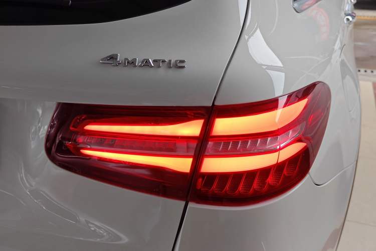 Used Mercedes-Benz GLC 2019 GLC 260 L 4MATIC Dynamic Model