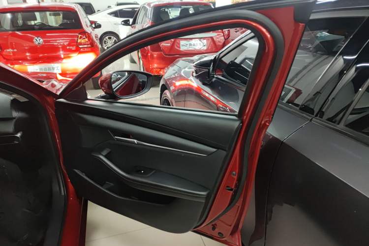 Used Mazda Mazda 3 Axela 2020 1.5L Automatic ZhiMei Edition
