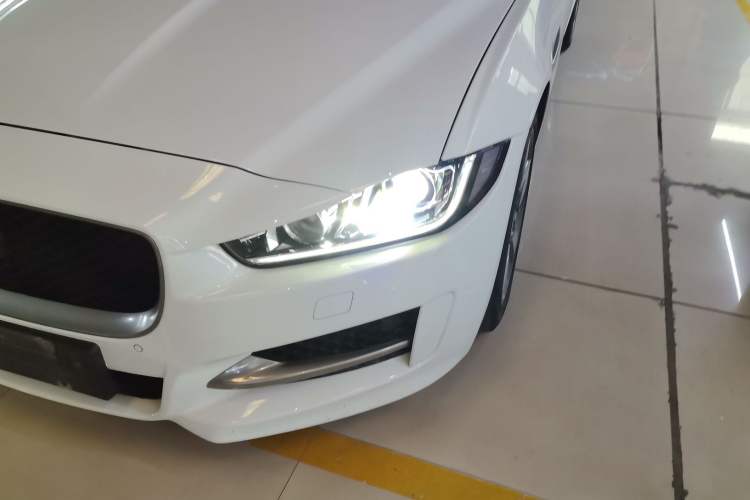 Used Jaguar XE 2017 2.0T 200 PS R-Sport

